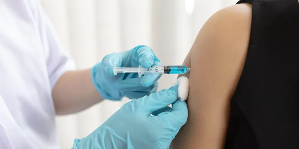 Umrah Vaccine Southampton: Get Your Meningitis ACWY Vaccine at Solent Pharmacy